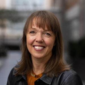 Bodil J. Houg